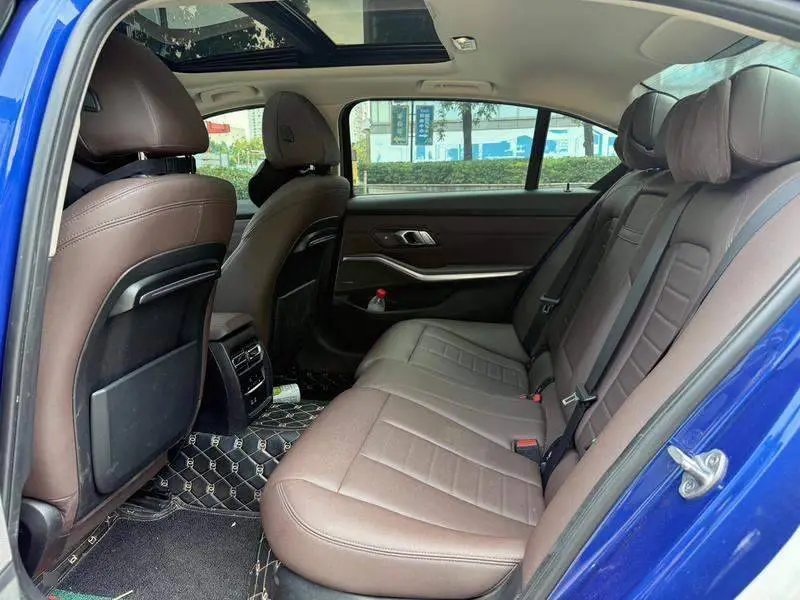BMW 3 Series 2020 325Li M Sport Night Edition — 9