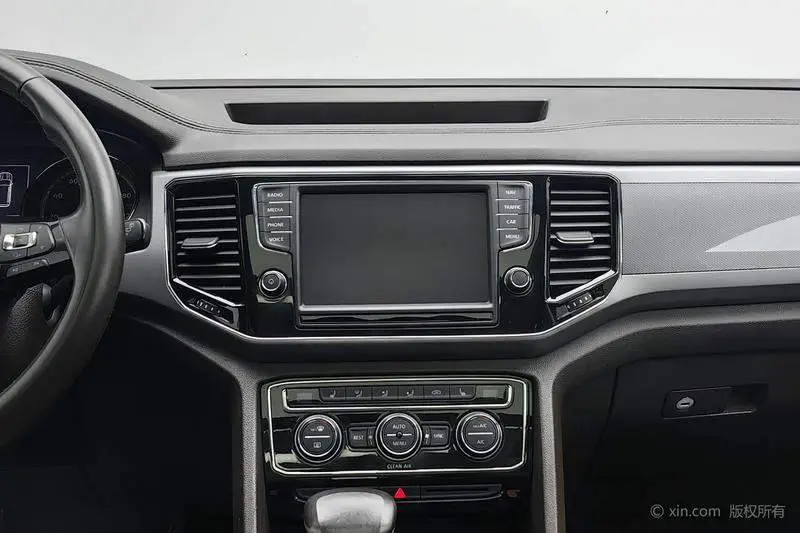Touron 2017 330TSI 2WD Luxury Edition — 13