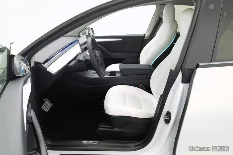 Model Y 2021 Performance All-Wheel Drive — 16