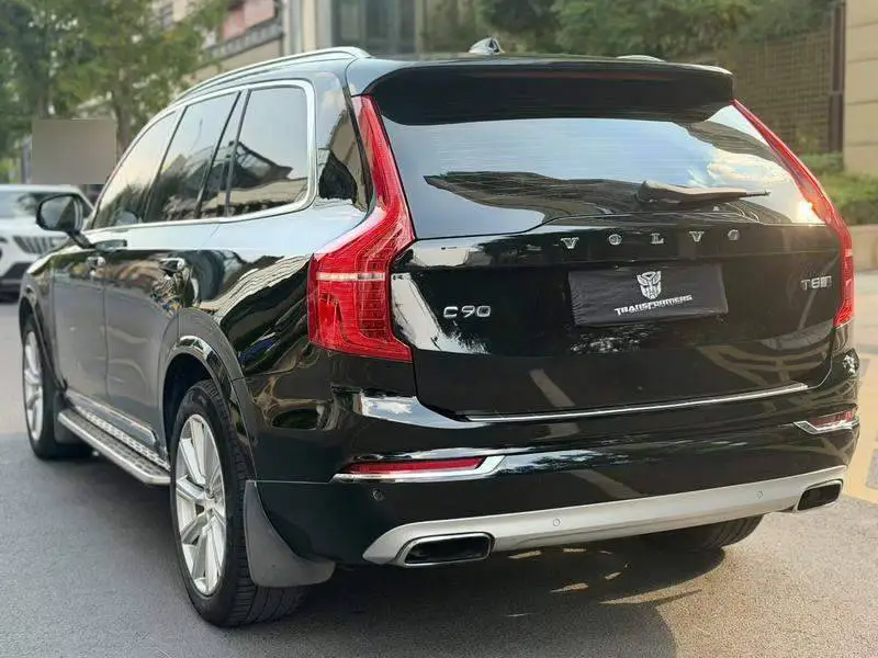 Volvo XC90 2018 T6 Premium Edition 7 Seaters — 4