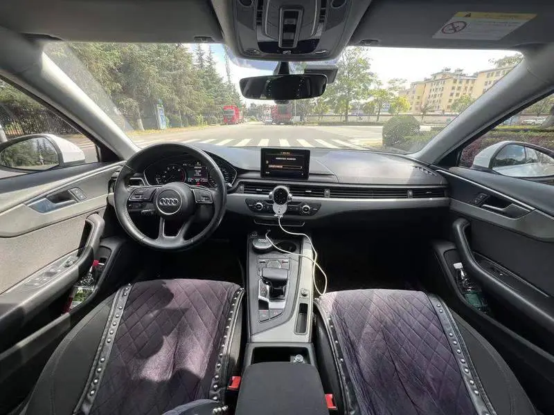 Audi A4L 2019 40 TFSI Progressive National VI — 7