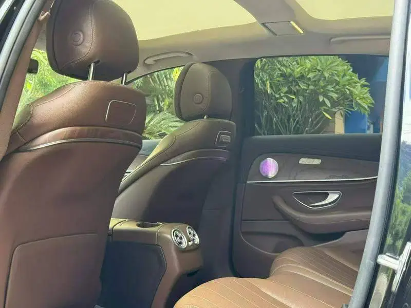 Mercedes-Benz E-Class 2019 E 300 L Fashion Edition — 9