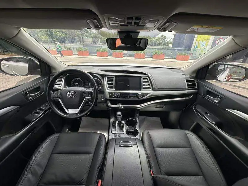 Highlander 2018 2.0T 4WD Premium Edition 7 Seater National V — 9