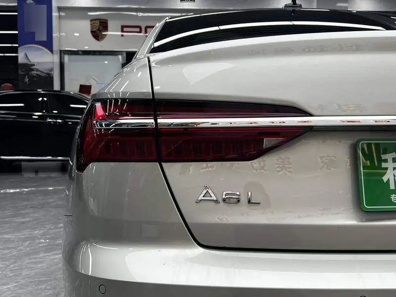 Audi A6L 2021 55 TFSI quattro Flagship Elegant Edition — 11