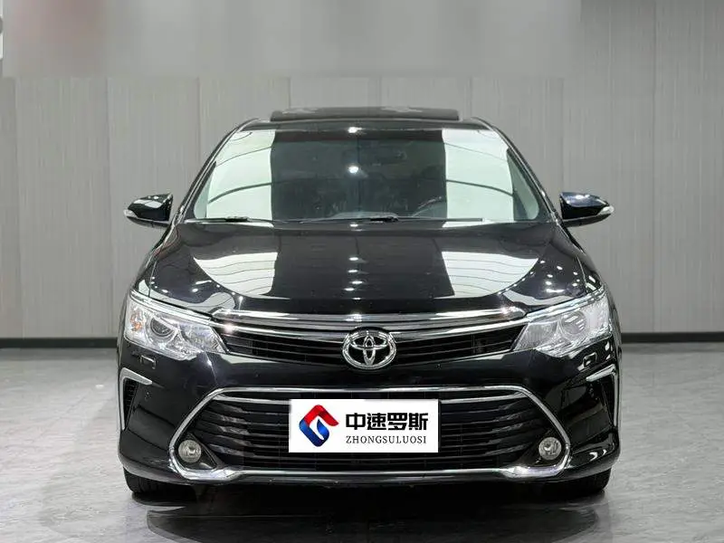 Camry 2016 Hybrid 2.5HG 10th Anniversary Luxury Navigation Edition — 2