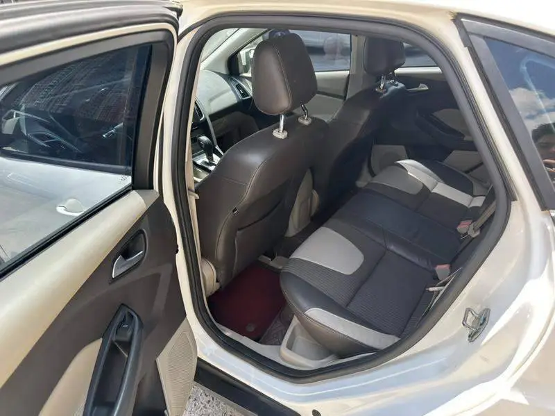 Fox 2012 Sedan 1.6L Automatic Comfort — 10