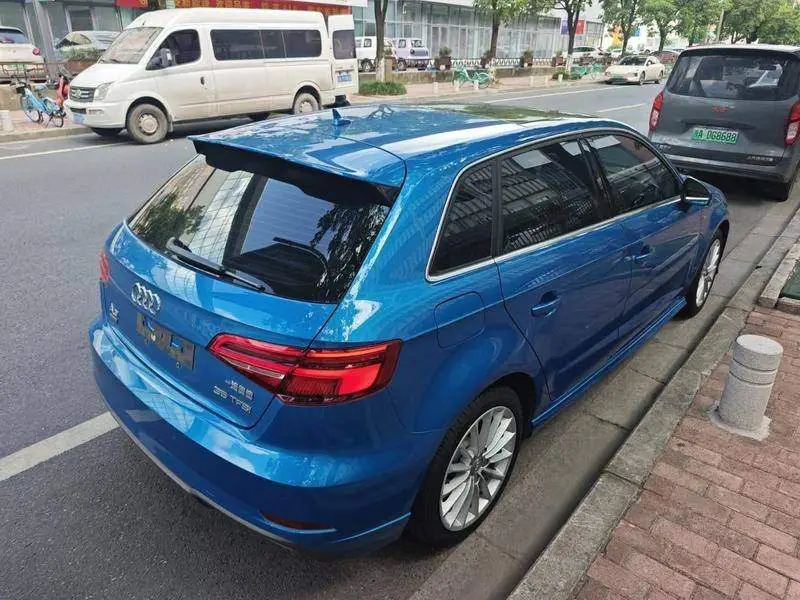 Audi A3 2017 Sportback 35 TFSI Fashion Edition — 6