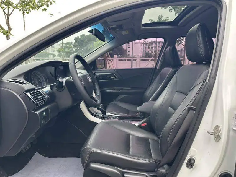Accord 2016 2.0L Elite Edition — 17