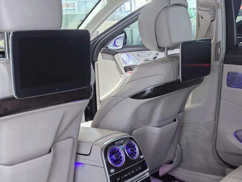 Mercedes-Benz S-Class 2018 S 350 L — 11