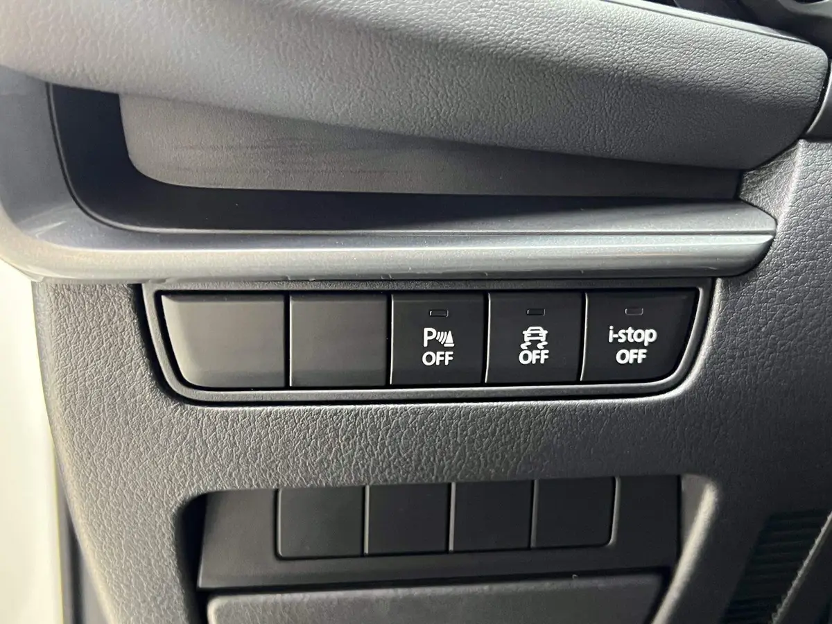 Mazda 3 Angkesaila 2022 2.0L Automatic Quality Edition — 12