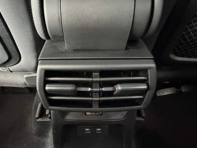 Audi A3 2022 Sportback 35 TFSI Luxury Sports — 13