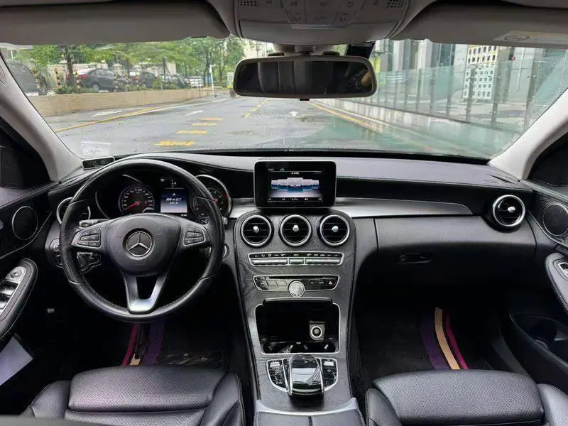 Mercedes-Benz C-Class 2018 C 200 L Sports Edition — 7