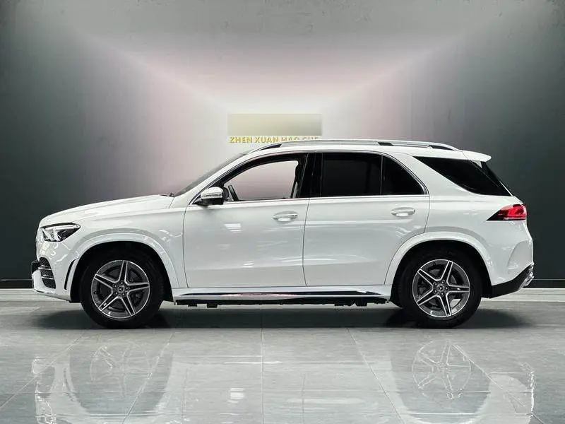 Mercedes-Benz GLE 2021 GLE 450 4MATIC Fashion Edition — 3