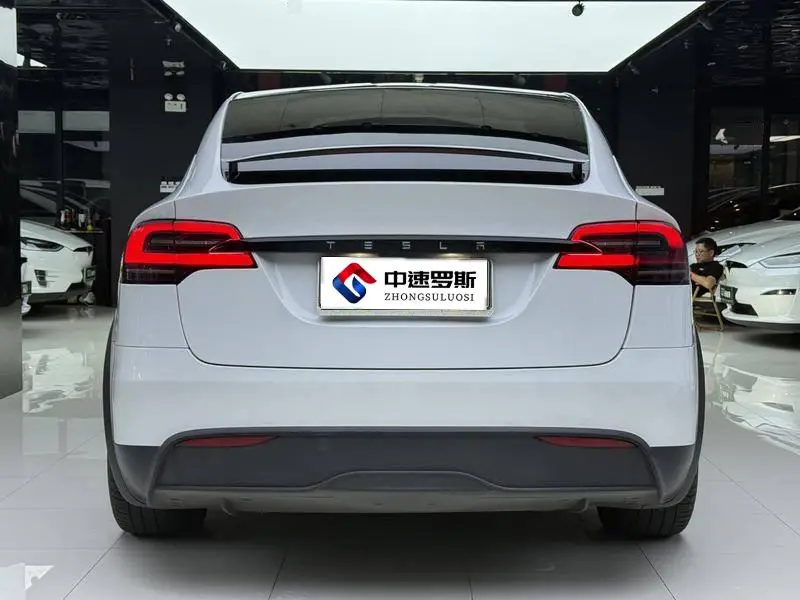 Model X 2023 Dual Motor All-Wheel Drive — 5