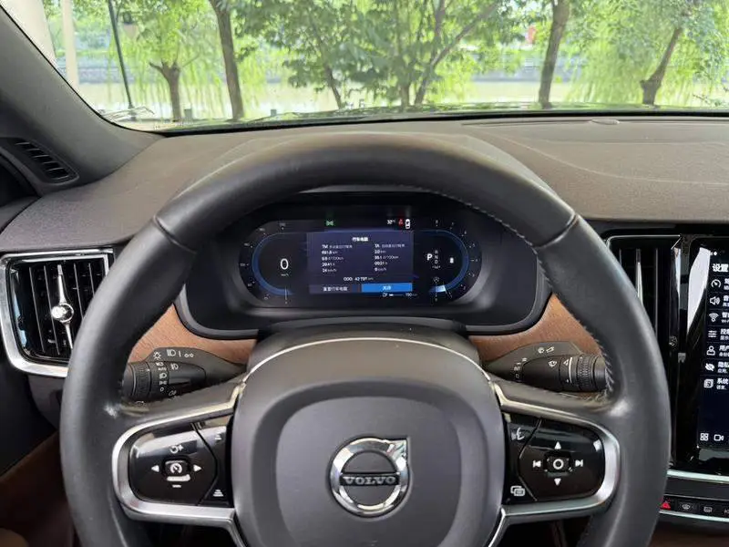Volvo S90 2022 B5 Zhiyi Luxury Edition — 10