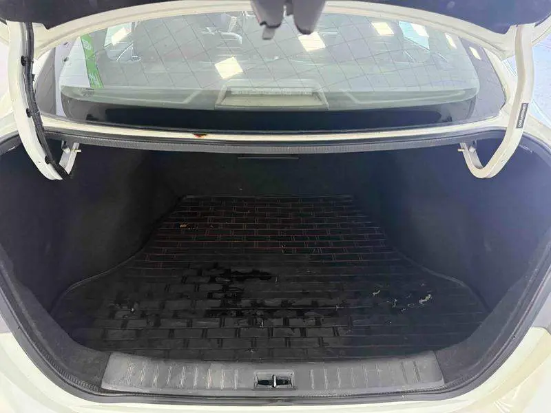 Sylphy 2014 1.6XV CVT Premium Edition — 19