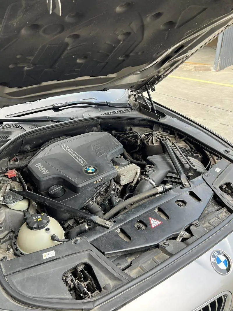 BMW 5 Series 2014 525Li Luxury Design Package — 5