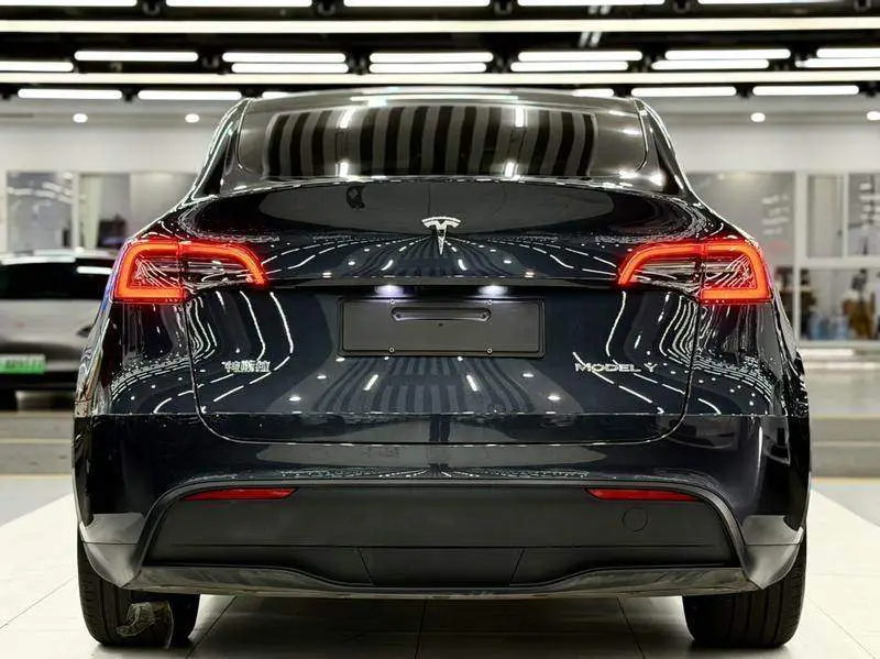 Model Y 2024 rear-wheel drive version — 6