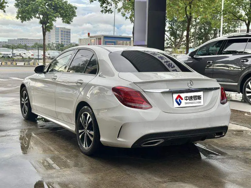 Mercedes-Benz C-Class 2018 C 200 Sport Edition — 4