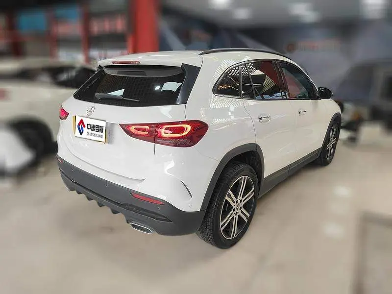 Mercedes-Benz GLA 2020 GLA 200 4MATIC — 4