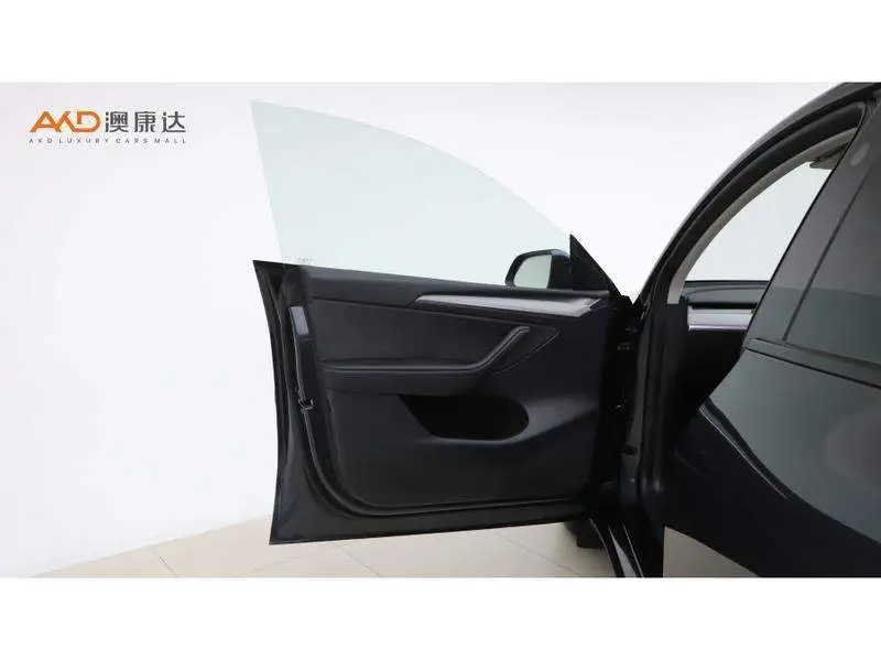 Model Y 2024 rear-wheel drive version — 9