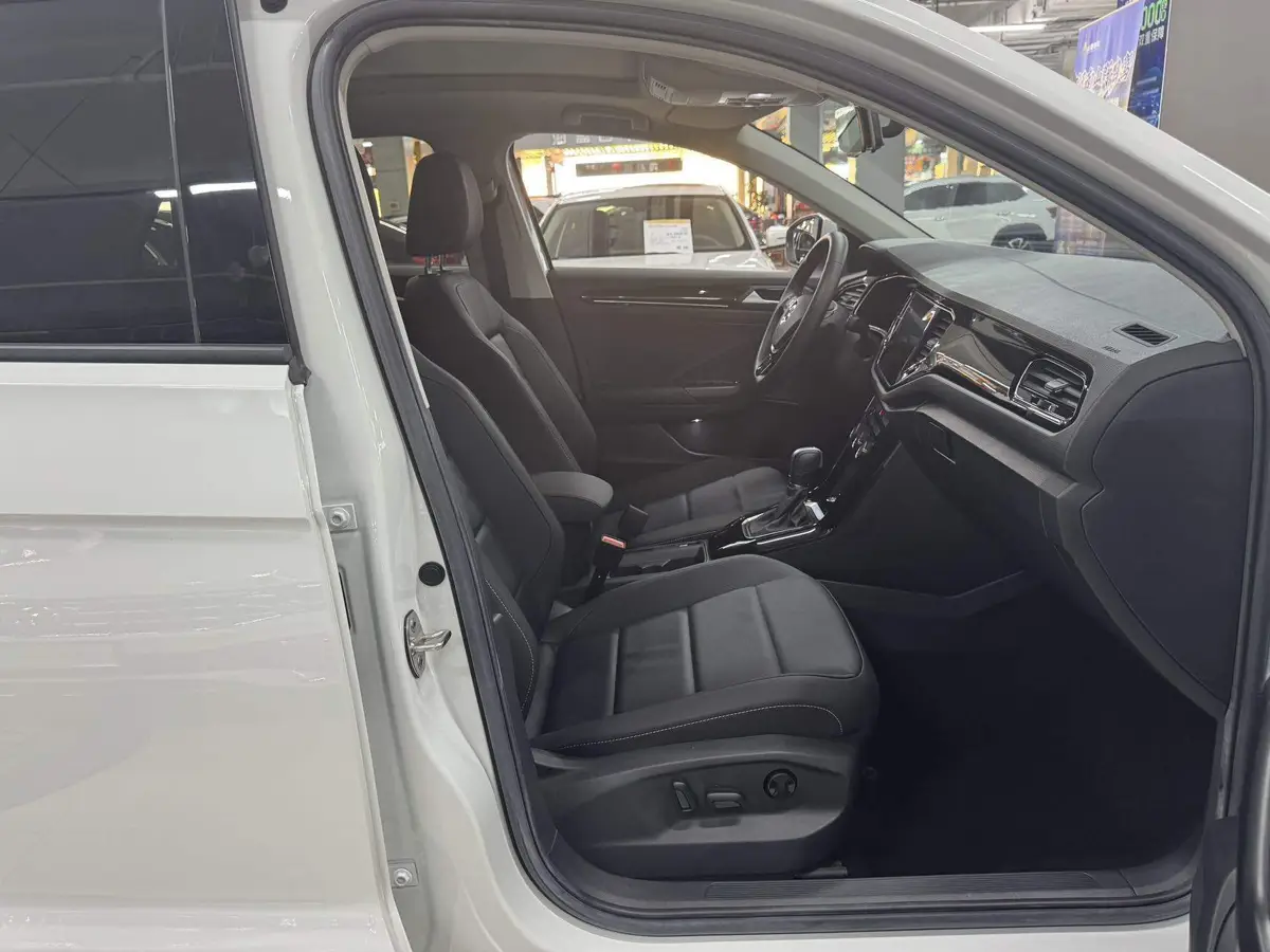 T-ROC 2022 280TSI DSG 2WD Comfort PLUS — 12