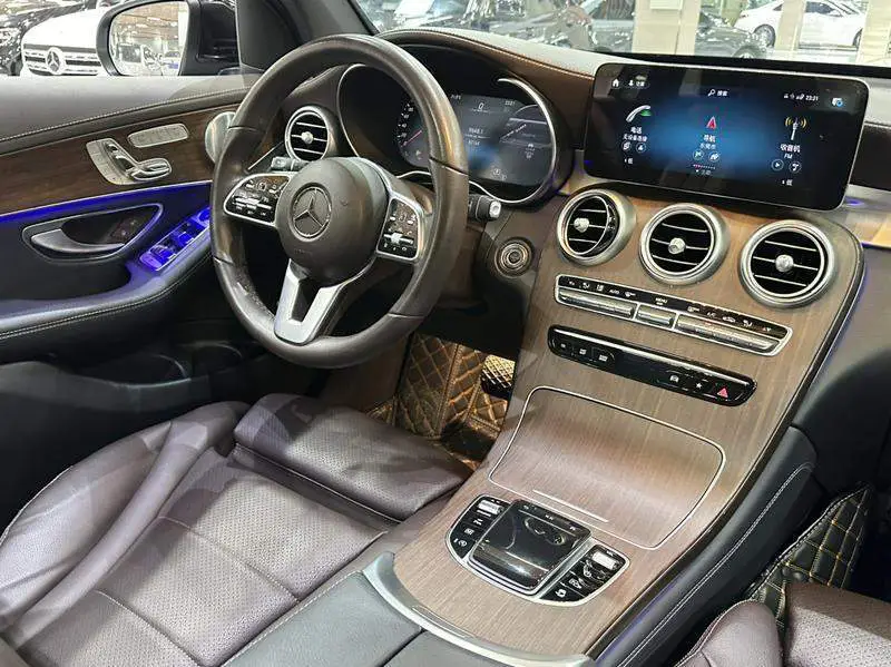 Mercedes-Benz GLC 2021 GLC 300 L 4MATIC Dynamic — 12