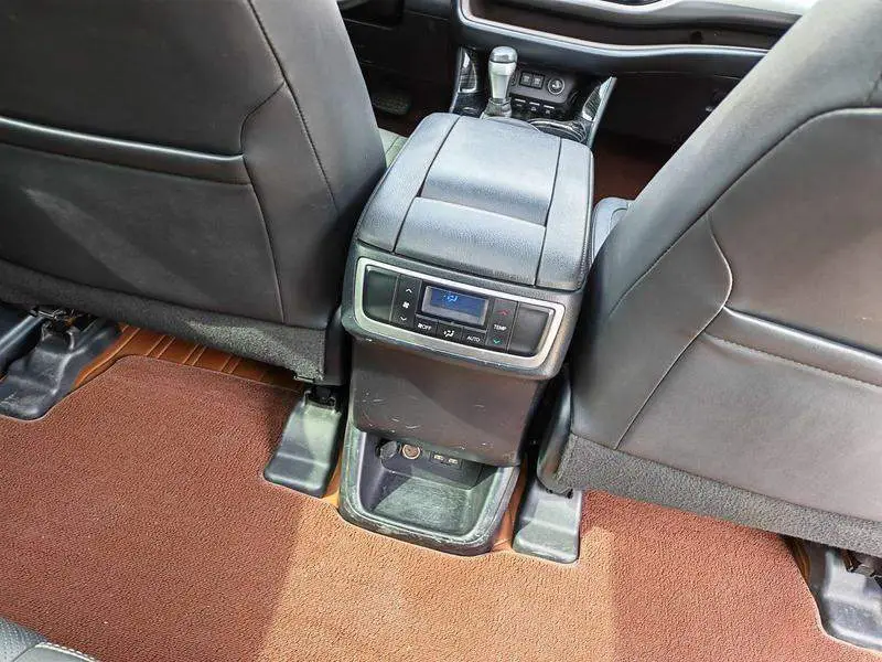 Highlander 2021 2.0T 4WD Premium Edition 7 Seaters — 8