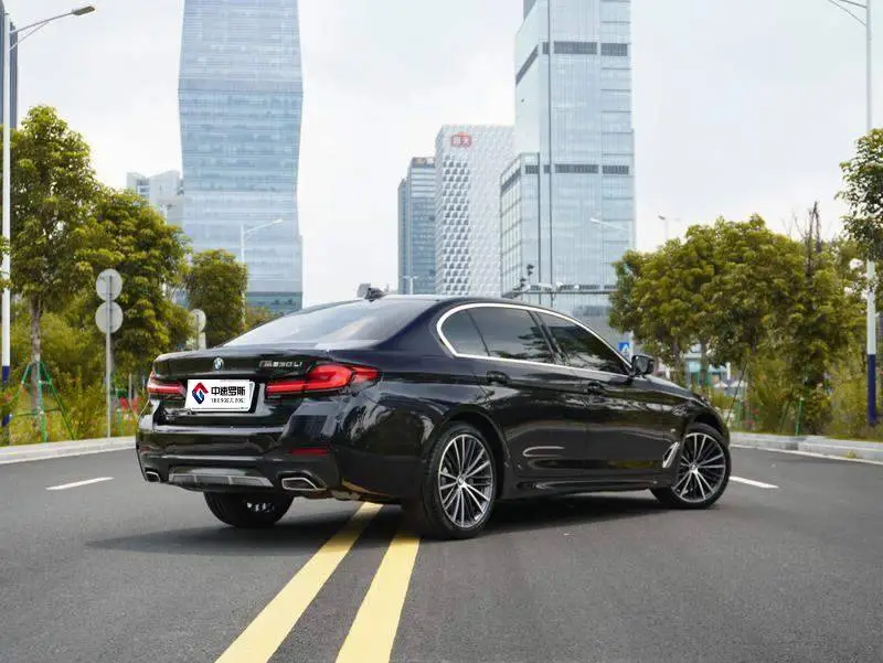 BMW 5 Series 2022 530Li xDrive M Sport Package — 5