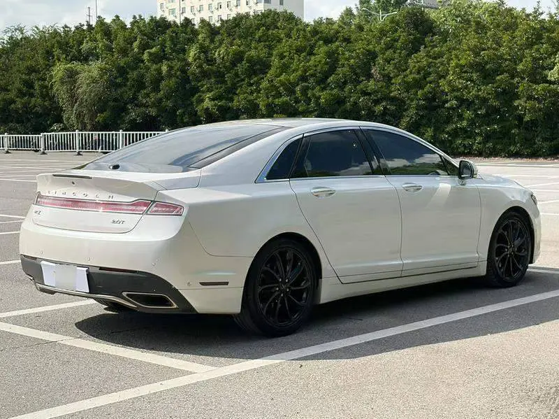 Lincoln MKZ 2020 2.0T MONO Limited Edition MONO WHITE — 6