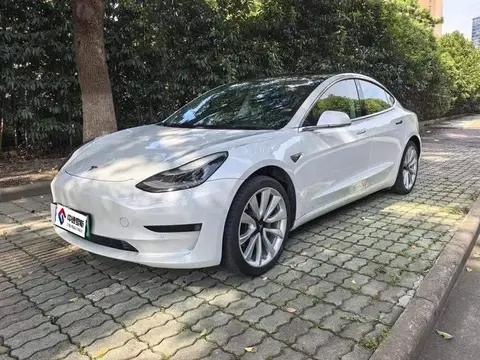 Model 3 2019 Standard Range RWD Upgraded Edition