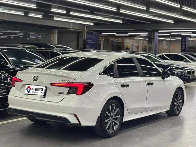 Stylish 2022 240TURBO CVT Deluxe Edition — 6
