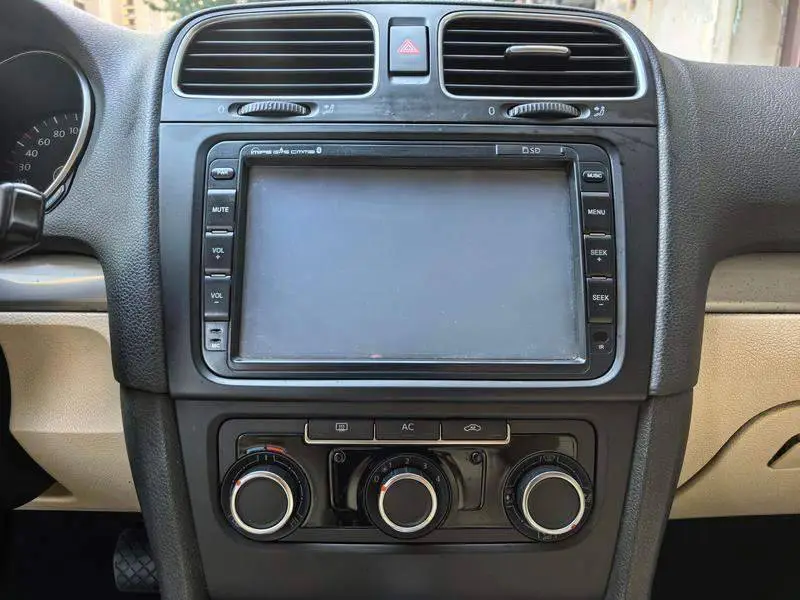 Golf 2011 1.6 Automatic Fashion Model — 9