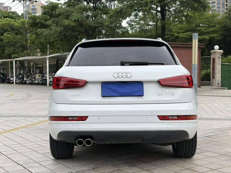 Audi Q3 2018 30th Anniversary Model 30 TFSI Fashion Model — 5