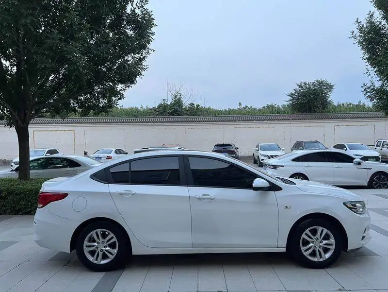 Cobalt 2016 1.5L Automatic Enjoy Edition — 5