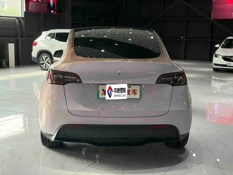 Model Y 2022 rear-wheel drive version — 5
