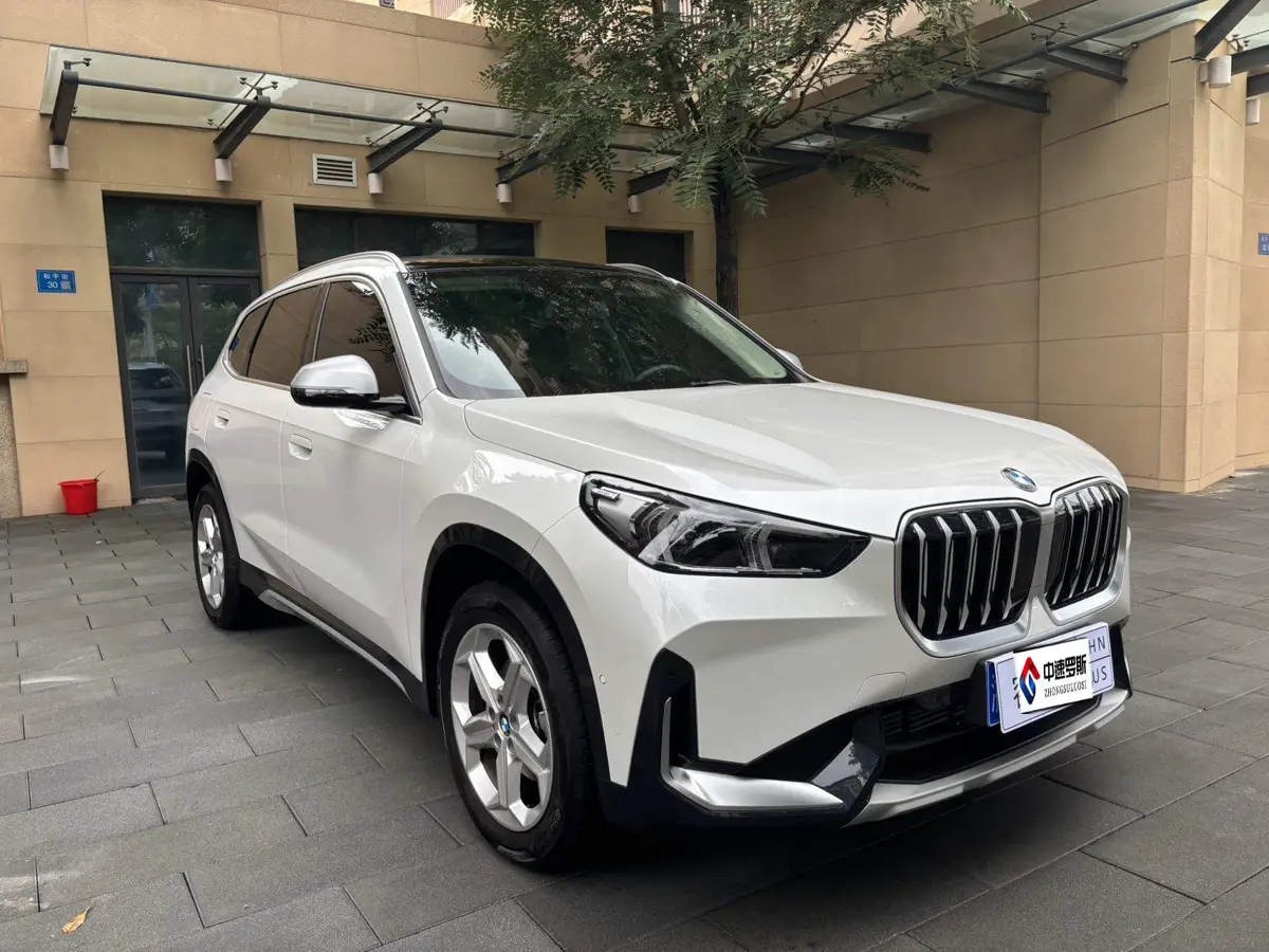 BMW X1 2023 sDrive20Li X Design Package — 2