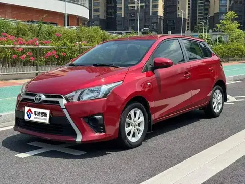 YARiS L 2015 1.5E Automatic Charm Edition