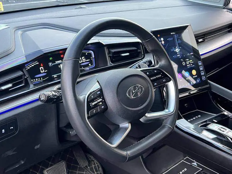 Kustu 2021 380TGDi LUX Premium — 16