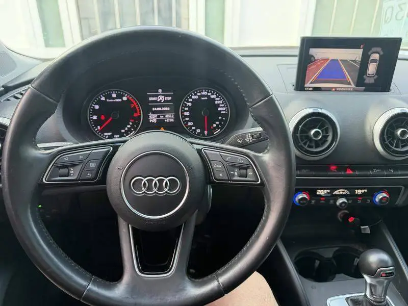 Audi A3 2017 Sportback 35 TFSI Fashion Edition — 11