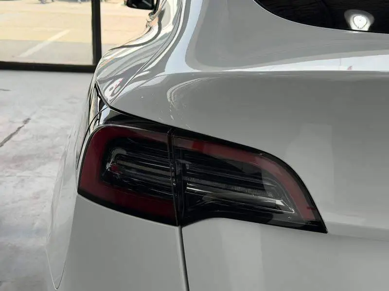 Model Y 2022 facelifted rear-wheel drive version — 7