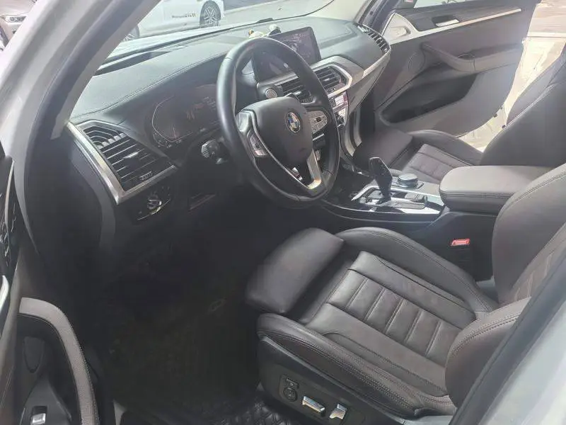 BMW X3 2020 xDrive28i Luxury Package — 11