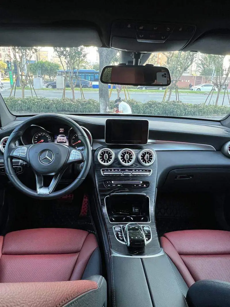 Mercedes-Benz GLC Coupe 2019 facelifted GLC 200 4MATIC coupe SUV — 8