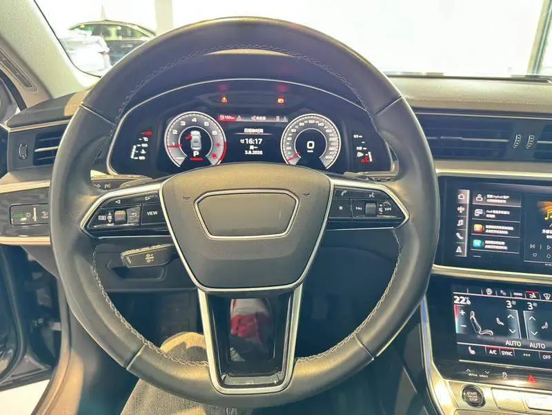 Audi A7 2024 45 TFSI Premium Edition — 16