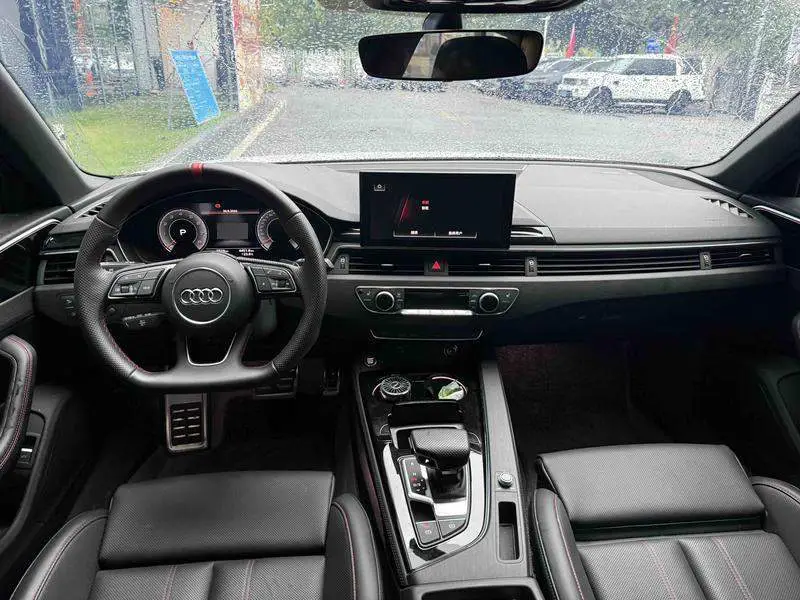 Audi A4L 2025 2 million units of Enjoyable Edition 40 TFSI Luxury Dynamic Edition — 6