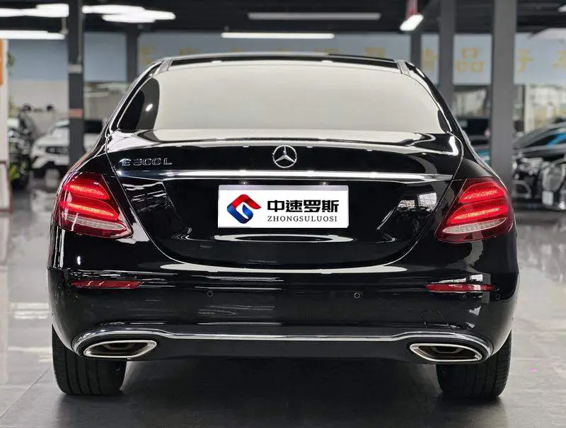 Mercedes-Benz E-Class 2019 E 300 L Fashion Edition — 4