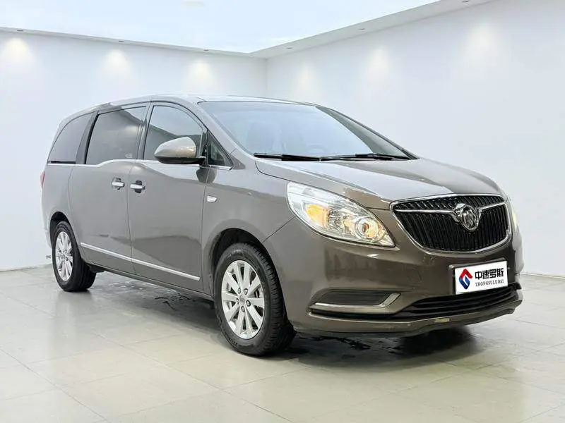 Buick GL8 2017 25S Luxury National V — 3