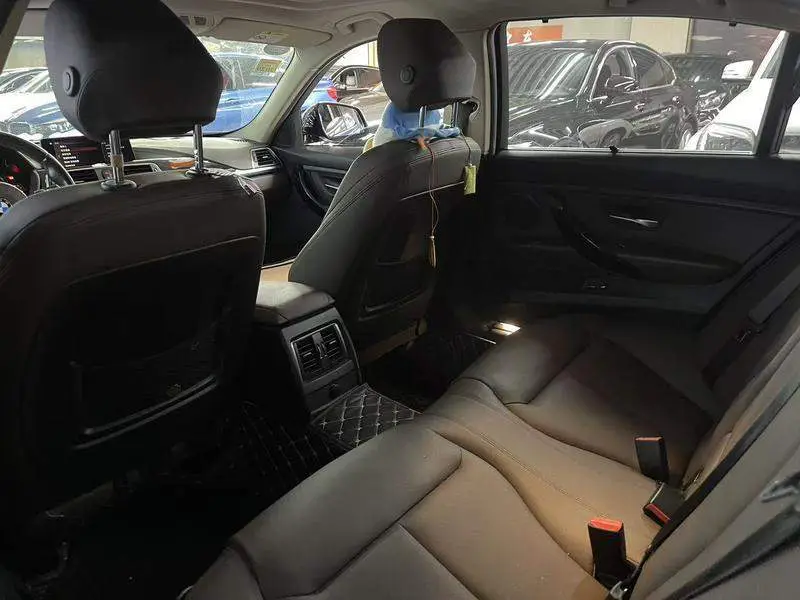 BMW 3 Series 2018 320Li Leading M Sport Package — 10