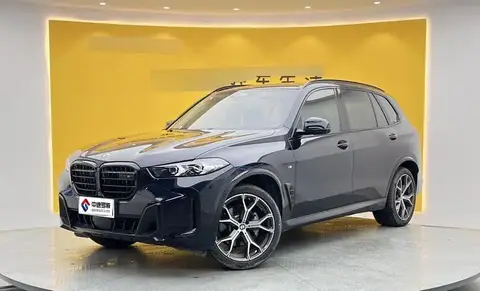 BMW X5 2023 xDrive 30Li Premium M Sport Night Edition
