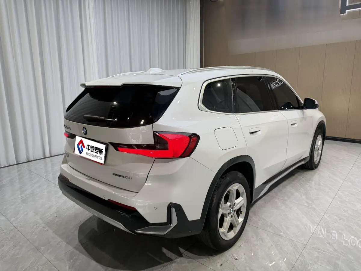 BMW X1 2023 sDrive20Li X Design Package — 4